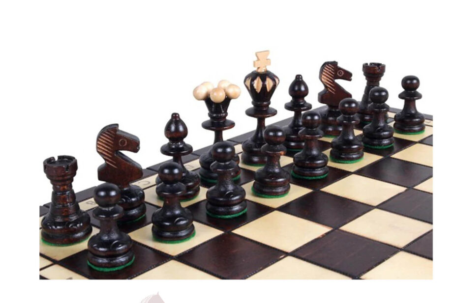 ξύλινη σκακιέρα με κομμάτια | ξύλινα πούλια